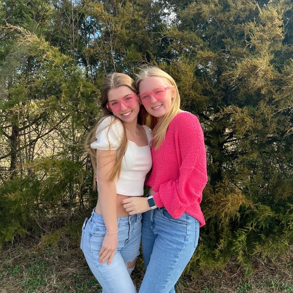 Meet your Posher, Ava - Picture 6 of 6